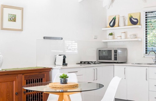 Bangalow House | Twin Tallows - secluded couples retreat