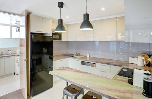 Mount Buller Apartment | TWIN TOWERS 504B - Mt Buller Village - Family Small Group Accommodation