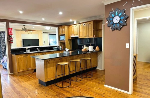 Kingswood House | Twin treat near Blue Mountain