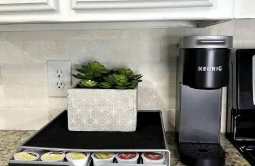 North Arlington House | Twin Trees is minutes from Cowboys stadium!