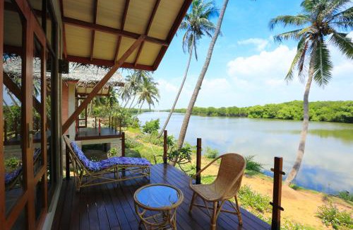 Arachchikattuwa Ski Chalet | Twin Waters Resort