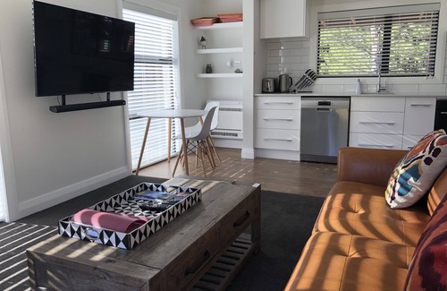 Twizel Cottage | Twizel - Arohanui Cottage - Free WiFi
