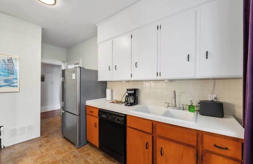 Charlotte Apartment | TWO 1BR King Condos | Elizabeth-Plaza Midwood