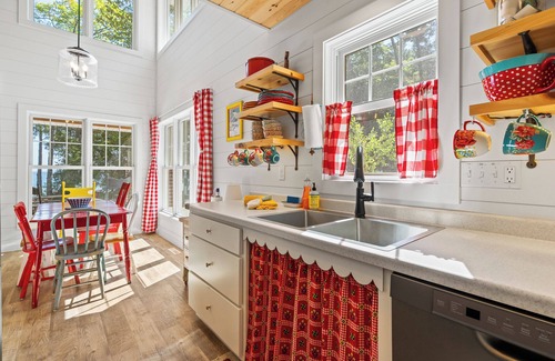 Sturgeon Bay Cottage | Two adjacent Lakefront Cottages in Door County on Lake MI w/Accessible features