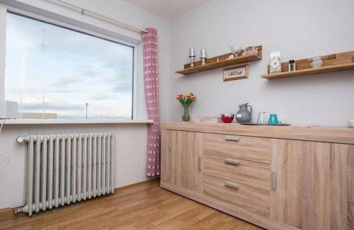 Grundarfjordur Villa | *Two bathrooms* Beds for 9 pers. Great view