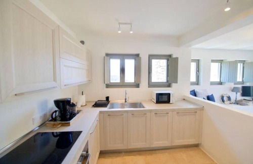 Ganema Apartment | Two BD Grande Maisonette with Sea View by Ammoa Feelgood Boutique Houses