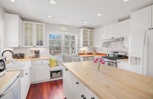 Edgartown House | Two Beach Houses - 1 mile to town