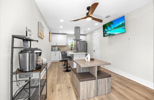 Gulf Breeze House | Two Beach Lofts for One Price
