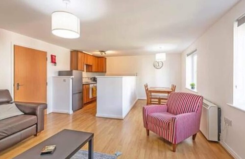 Hunts Cross Apartment | Two Bed Apt near the Airport