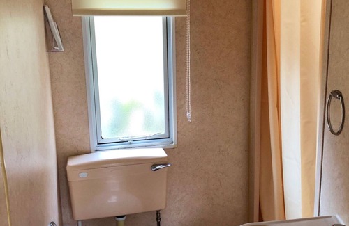 Barbrook House | Two Bed Static Caravan. Beautiful 10 min walk to Centre of Lynton