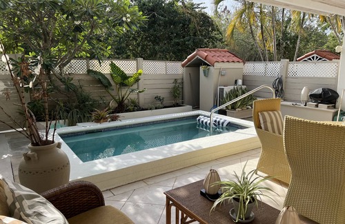 Porters House | Two bed town house with plunge pool in Porters