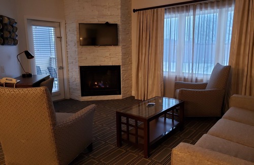 Lake Geneva Villa | Two Bedoom Lockoff Villa at Lake Geneva's GRAND Resort