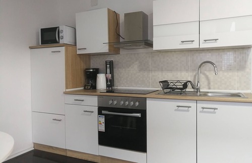 Catrnja Apartment | Two bedroom apartment with air-conditioning Smoljanac, Plitvice (A-12345-c)