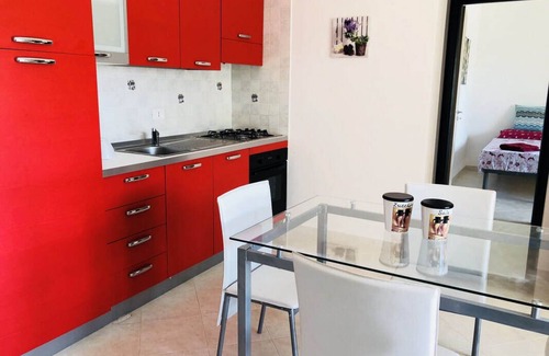 Contrada Difesa II VV Apartment | Two Bedroom Apartment, private Garden, 15 minute walk to Beach through Forest