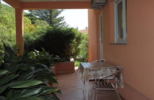 Obrs Apartment | Two bedroom apartment with terrace Mošćenička Draga, Opatija (A-2327-b)