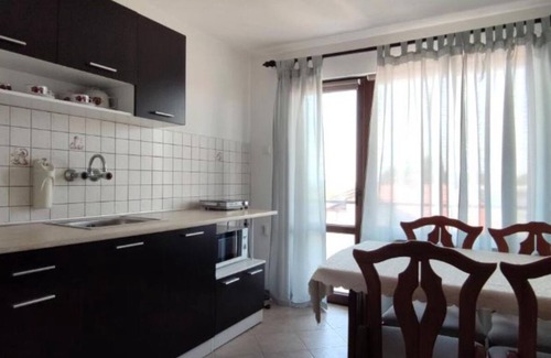 Chernomorets Apartment | Two-Bedroom Apartment with Terrace and Sea Viewn