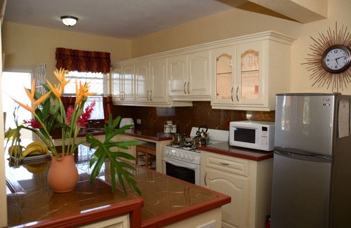 Coubaril Apartment | Two Bedroom Apartment with a Sea View close to the city center