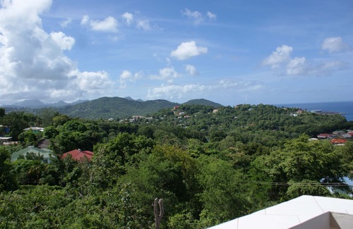 Coubaril Apartment | Two Bedroom Apartment with a Sea View close to the city center