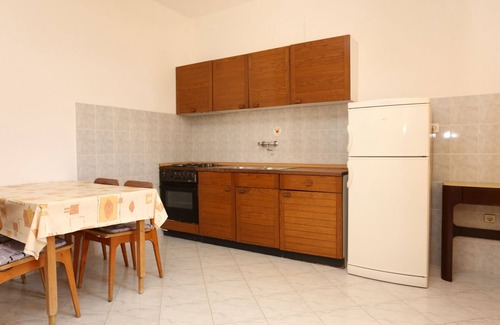 Dubrava Apartment | Two bedroom apartment near beach Luka Dubrava, Pelješac (A-284-a)