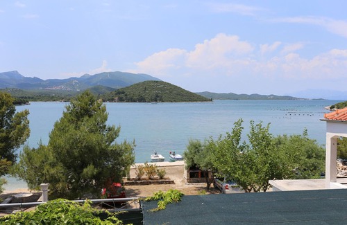 Dubrava Apartment | Two bedroom apartment near beach Luka Dubrava, Pelješac (A-284-a)