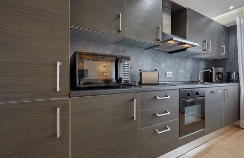 Bonnevoie Apartment | Two-Bedroom Apartment with Spa Bath