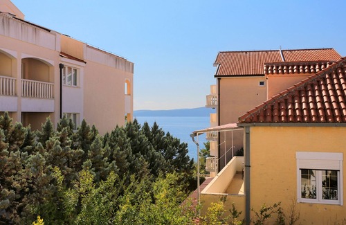 Baska Voda Apartment | Two bedroom apartment with balcony and sea view Baška Voda, Makarska (A-2756-e)
