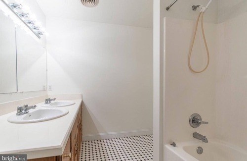 Prospect Park Apartment | Two Bedroom Apartment 10 minute walk to Philadelphia train station.