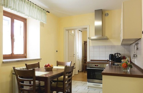 Lokev Apartment | Two bedroom apartment at Guesthouse Muha