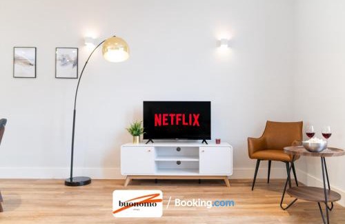 Wimbledon Apartment | Two Bedroom Apartment At Buonomo Stays Short Lets & Serviced Accommodation close to Wimbledon Tennis Courts