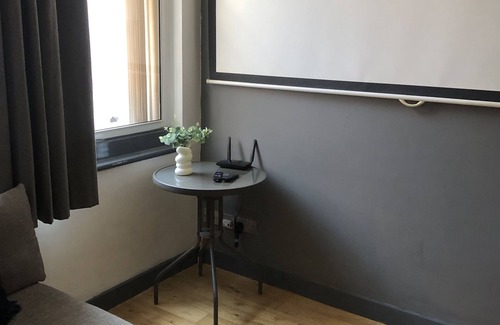 Bristol Old City Apartment | Two bedroom apartment, Bristol City Centre