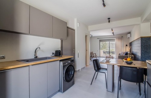 Episkopos Apartment | Two-Bedroom Apartment Sea View