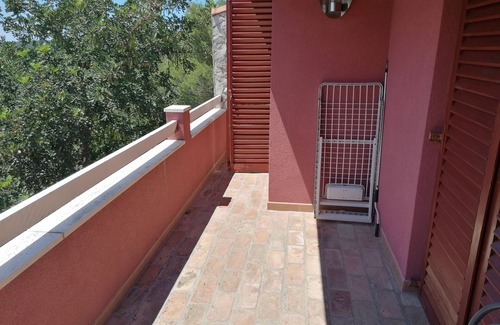 Loviste Apartment | Two bedroom apartment with balcony and sea view Lovište, Pelješac (A-22220-b)