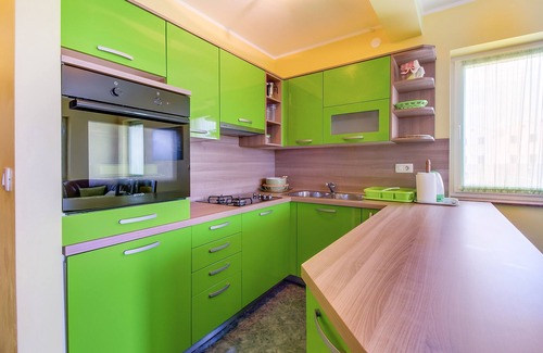 Nerezine Apartment | Two bedroom apartment with balcony and sea view Nerezine, Lošinj (A-11815-a)