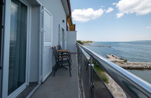 Nevidane Apartment | Two bedroom apartment near beach Neviđane, Pašman (A-323-a)