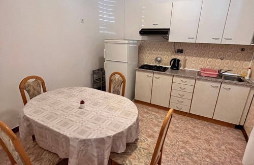 Metajna Apartment | Two bedroom apartment near beach Metajna, Pag (A-6465-c)