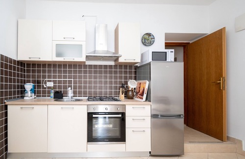 Zubovici Apartment | Two bedroom apartment with terrace and sea view Zubovići, Pag (A-9365-d)