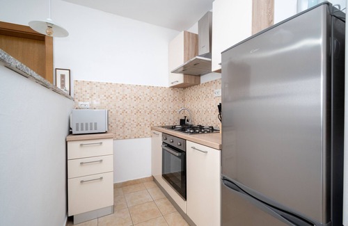 Zubovici Apartment | Two bedroom apartment with terrace and sea view Zubovići, Pag (A-9365-b)