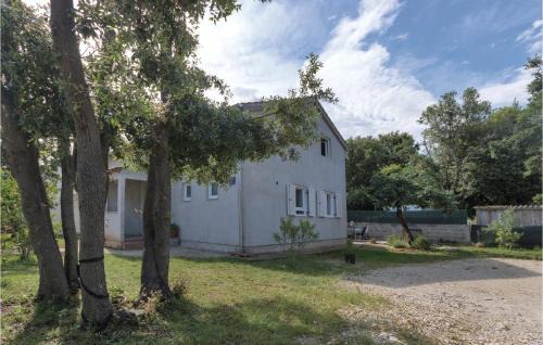 Barbariga Apartment | Two-Bedroom Apartment In Betiga