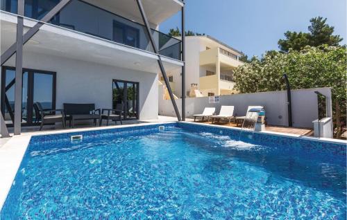 Medici Apartment | Two-Bedroom Apartment In Medici