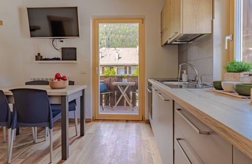 Giustino Apartment | TWO BEDROOM APARTMENT WITH WIFI AND BALCONY