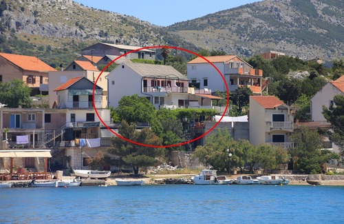 Grebastica Apartment | Two bedroom apartment near beach Grebaštica, Šibenik (A-480-a)