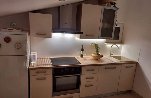 Grebastica Apartment | Two bedroom apartment near beach Grebaštica, Šibenik (A-8333-a)