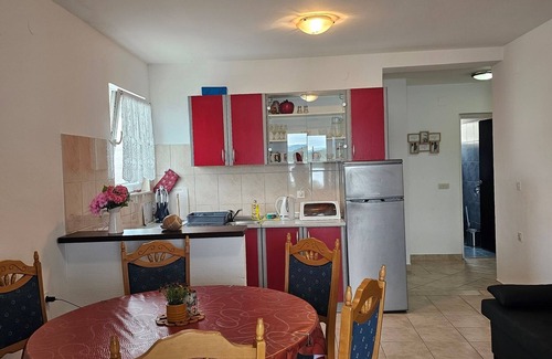 Dubrava Apartment | Two bedroom apartment near beach Cove Pještata, Pelješac (A-10210-a)