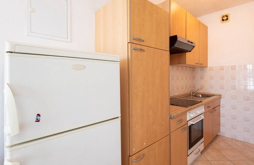 Putnikovic Apartment | Two bedroom apartment near beach Cove Pještata, Pelješac (A-12381-b)
