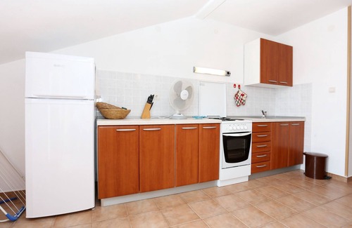 Viganj Apartment | Two bedroom apartment near beach Viganj, Pelješac (A-10116-a)