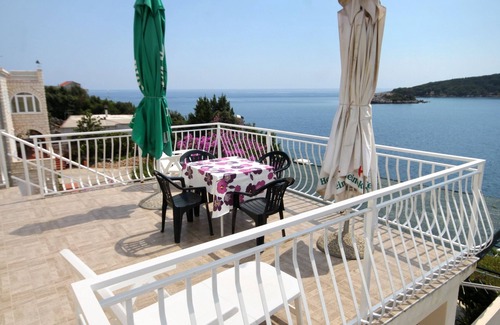 Molunat Apartment | Two bedroom apartment near beach Molunat, Dubrovnik (A-2137-b)