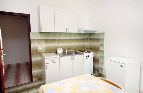 Metajna Apartment | Two bedroom apartment near beach Metajna, Pag (A-6289-a)