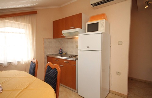 Kraj Apartment | Two bedroom apartment near beach Kraj, Pašman (A-3460-d)