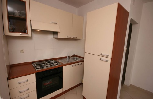 Mandre Apartment | Two bedroom apartment near beach Mandre, Pag (A-6518-a)