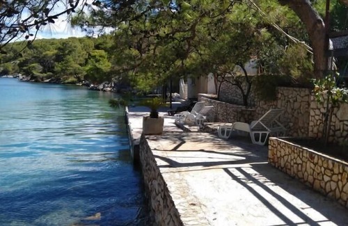 Island Dugi Otok Apartment | Two bedroom apartment near beach Cove Dumboka, Dugi otok (A-395-a)